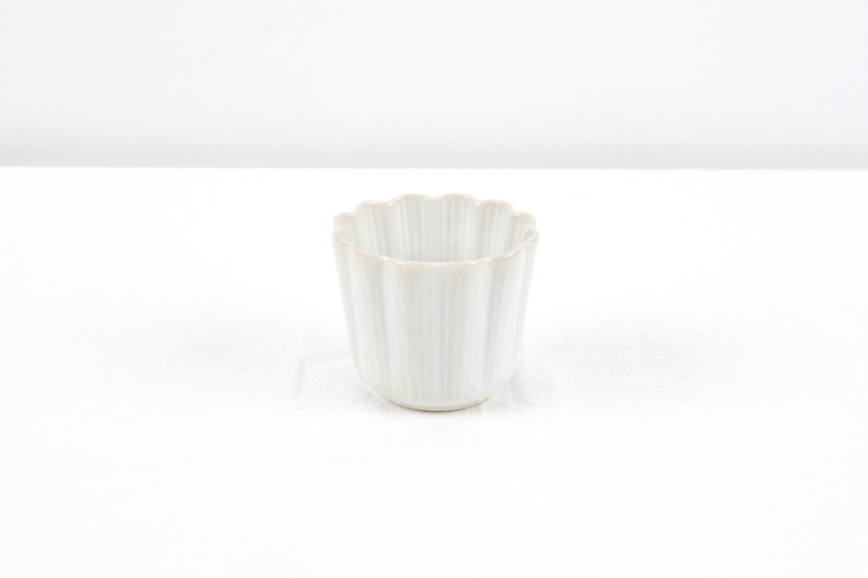[단종]블링259 꽃잎 컵(화이트)　8.5×H7.1cm